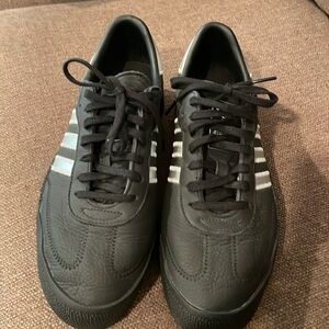 Woman’s Adidas samba sneakers